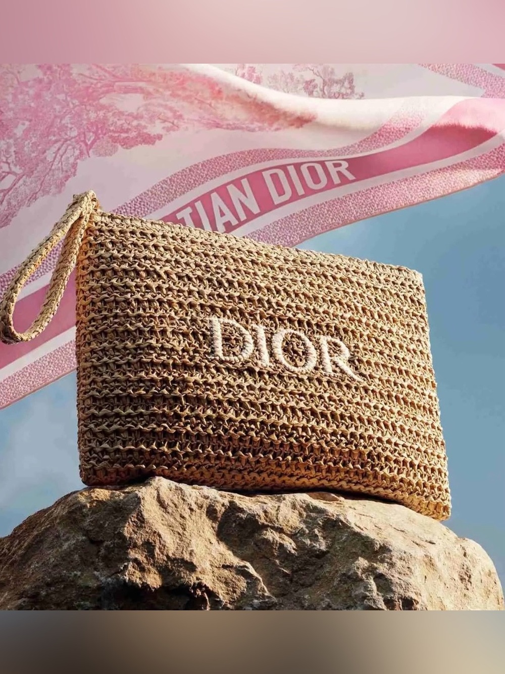 DIOR Woven Raffia Wristlet Clutch